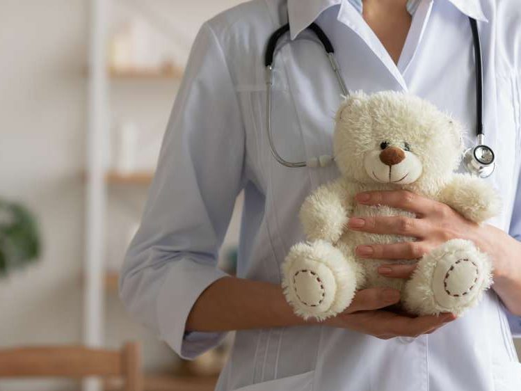 what-does-a-paediatric-nurse-do-a-comprehensive-guide-to-paediatrics